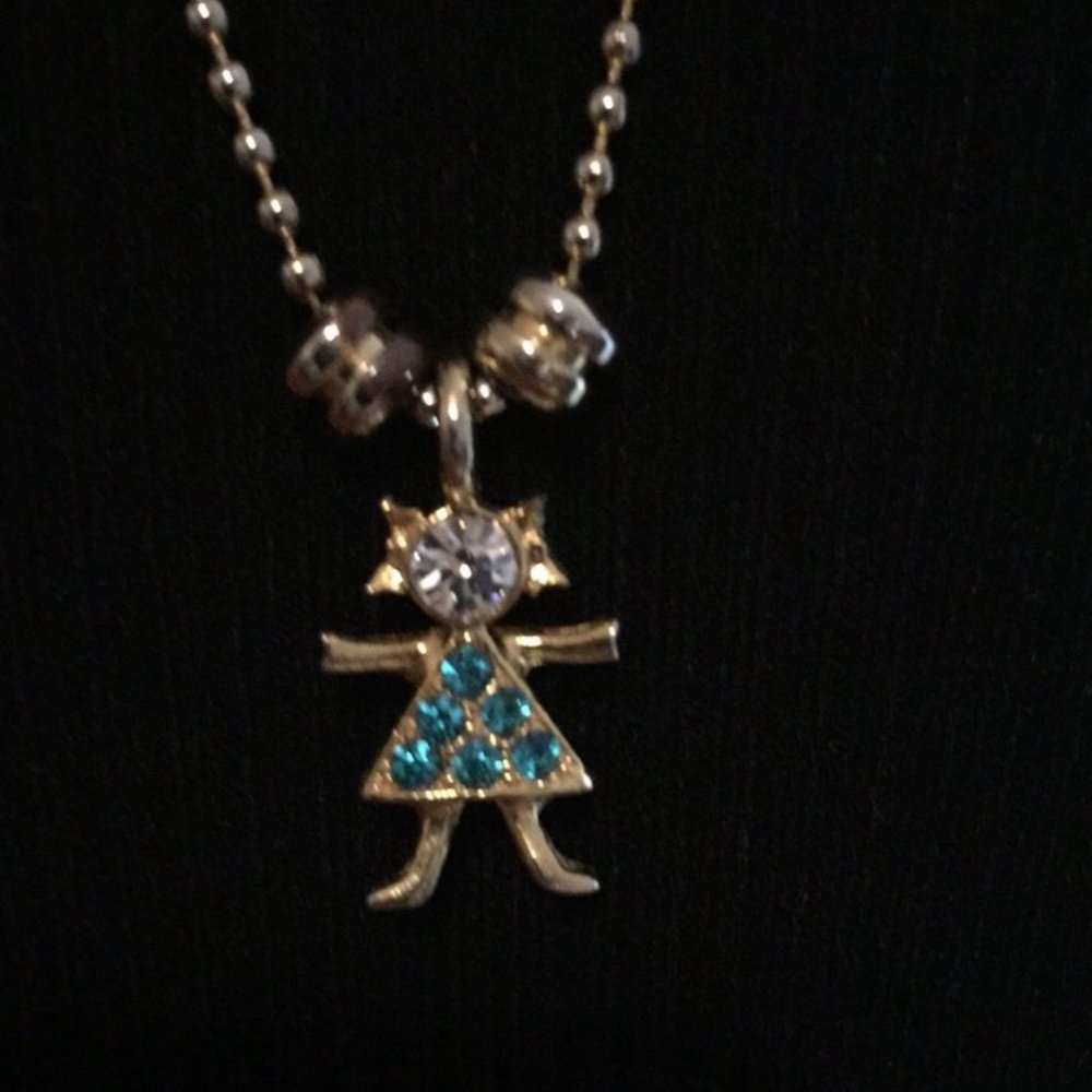 K.I.S. USA Birthstone Charm May/Emerald Necklace 28" long - Picture 3 of 8